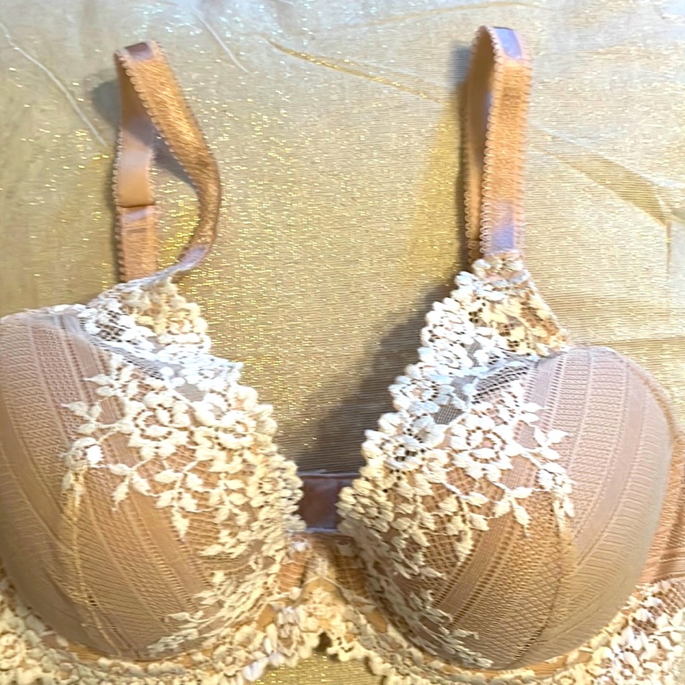 Wacoal Lace Convertible Strap Bra 34D